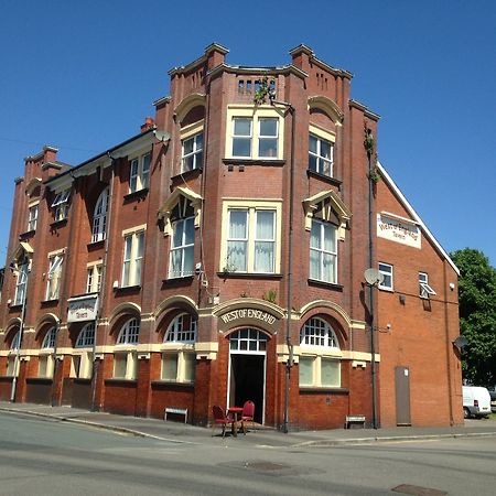 The West Of England Tavern Newport  Luaran gambar